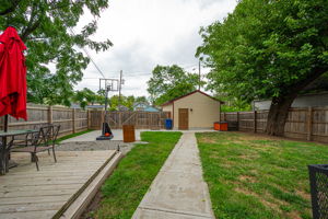 323 S Eureka Ave-21