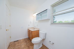 323 S Eureka ave-12