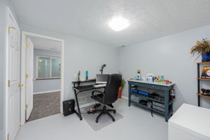 323 S Eureka ave-27