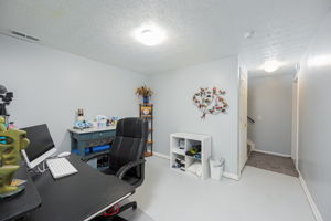 323 S Eureka ave-28