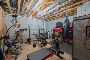 323 S Eureka ave-36