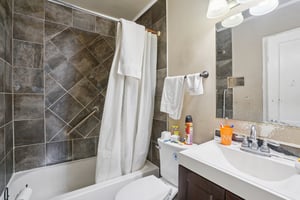 Stovall St SE-S2101-015.jpg