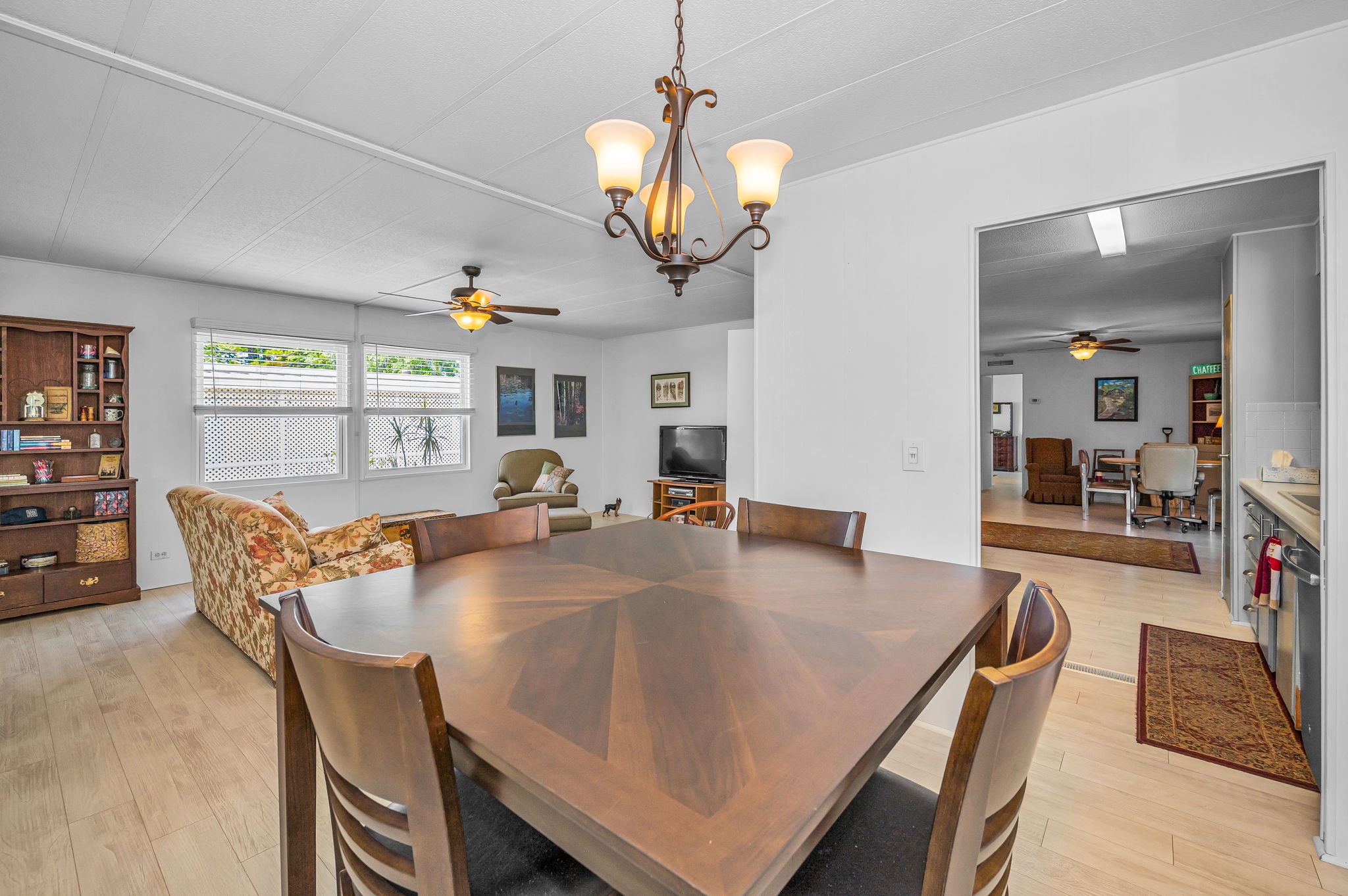 Dining Room3