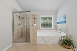 Seperate Shower and Tub