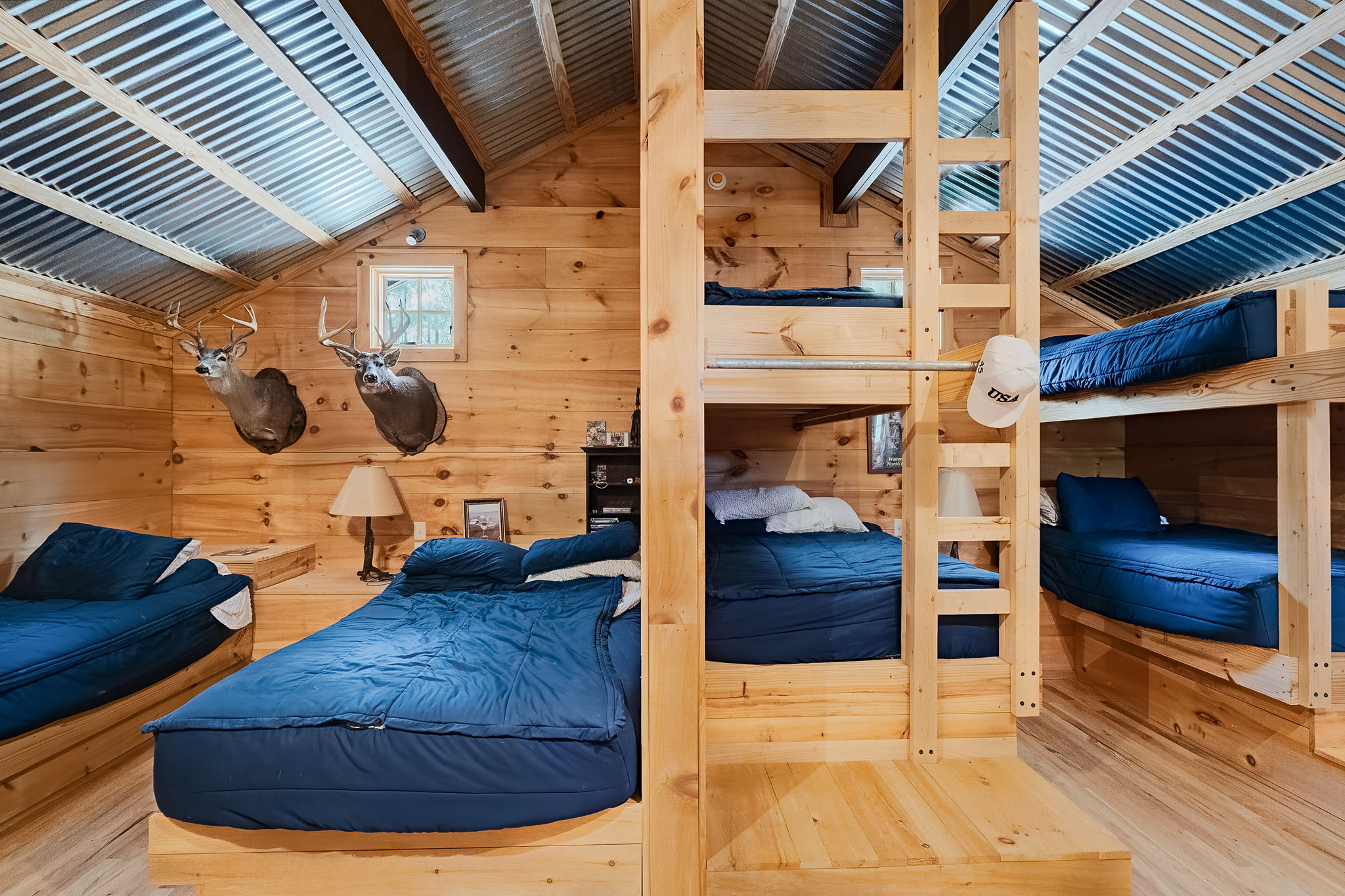  Photo 47