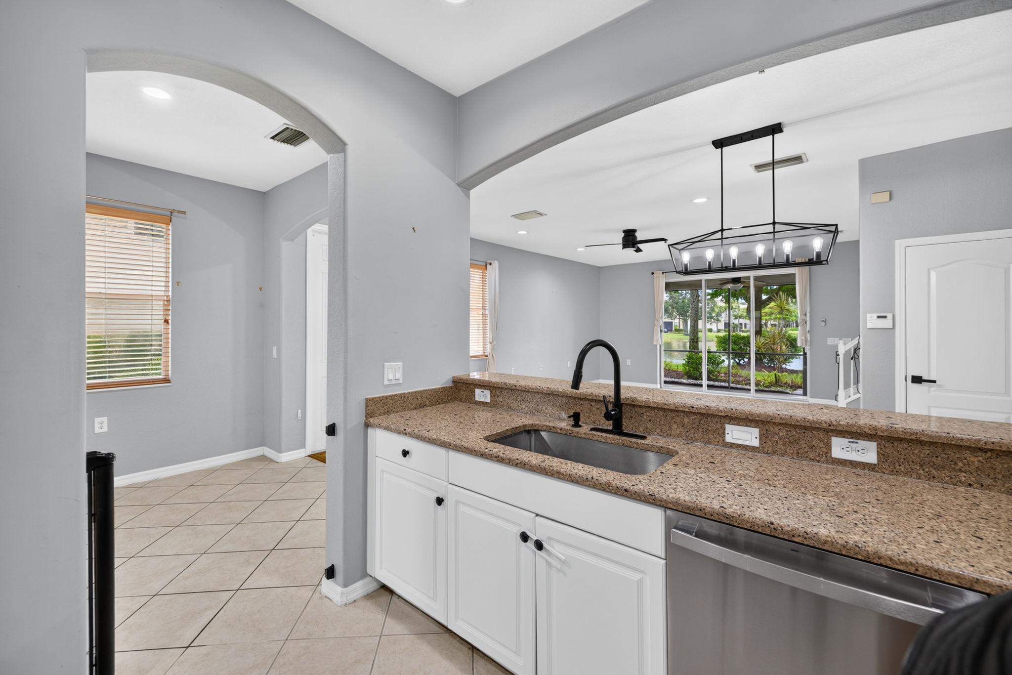 Kitchen 4 of 4