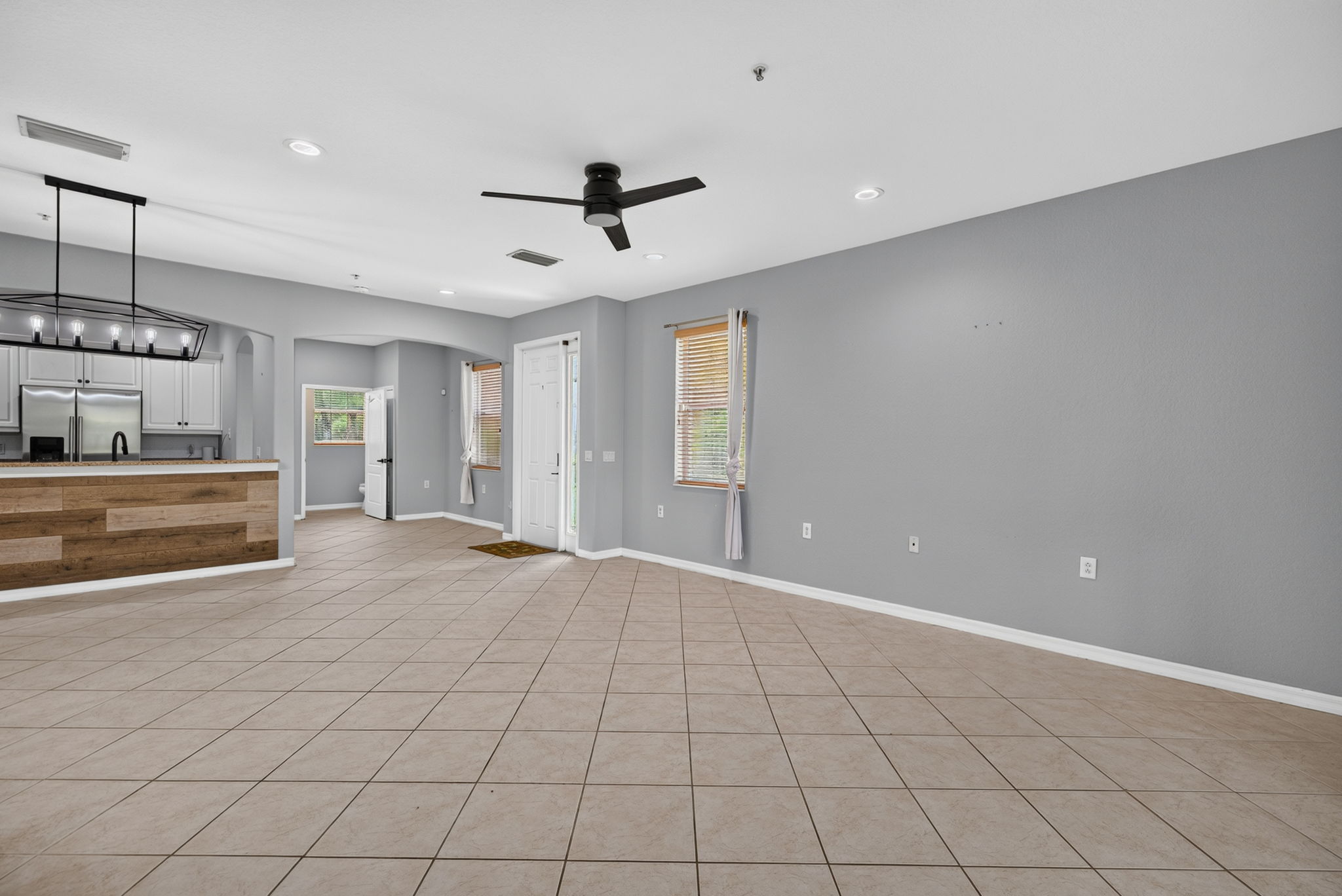 Living Room 1 of 3