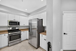 Kitchen 3 of 4