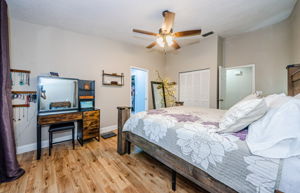 Master Bedroom 1c