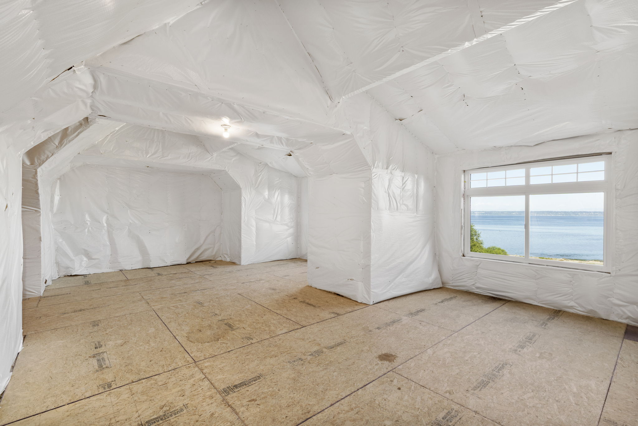 A 1,241 sq ft insulated and plumbed upper level offers future expansion potential. Gorgeous VIEWS! Additional guest quarters, rec room, HUGE primary suite?!?!