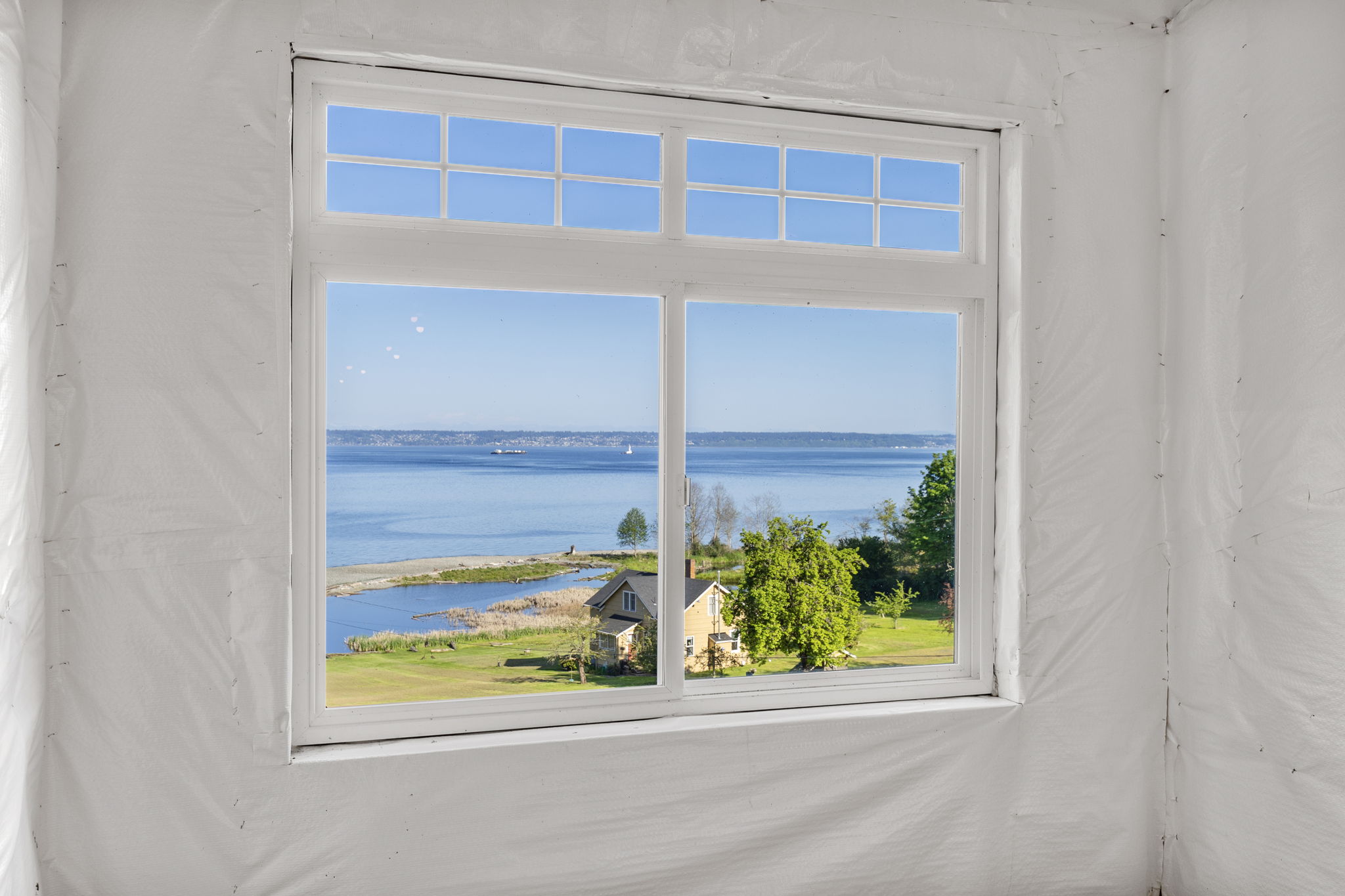 A 1,241 sq ft insulated and plumbed upper level offers future expansion potential. Gorgeous VIEWS! Additional guest quarters, rec room, HUGE primary suite?!?!