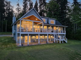 Imagine your evenings here listening to the birds & frogs and watching the ever-changing marine activity.