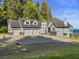 Plenty of parking for RVs, boats and all of your toys with this generous 3 car garage and expansive driveway.