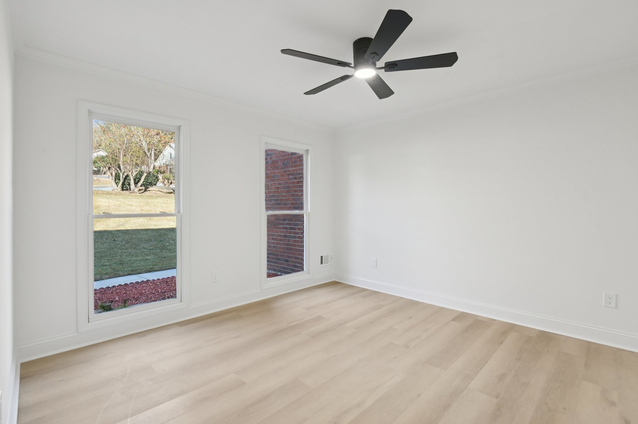 Bolero Pass-L1211-033.jpg