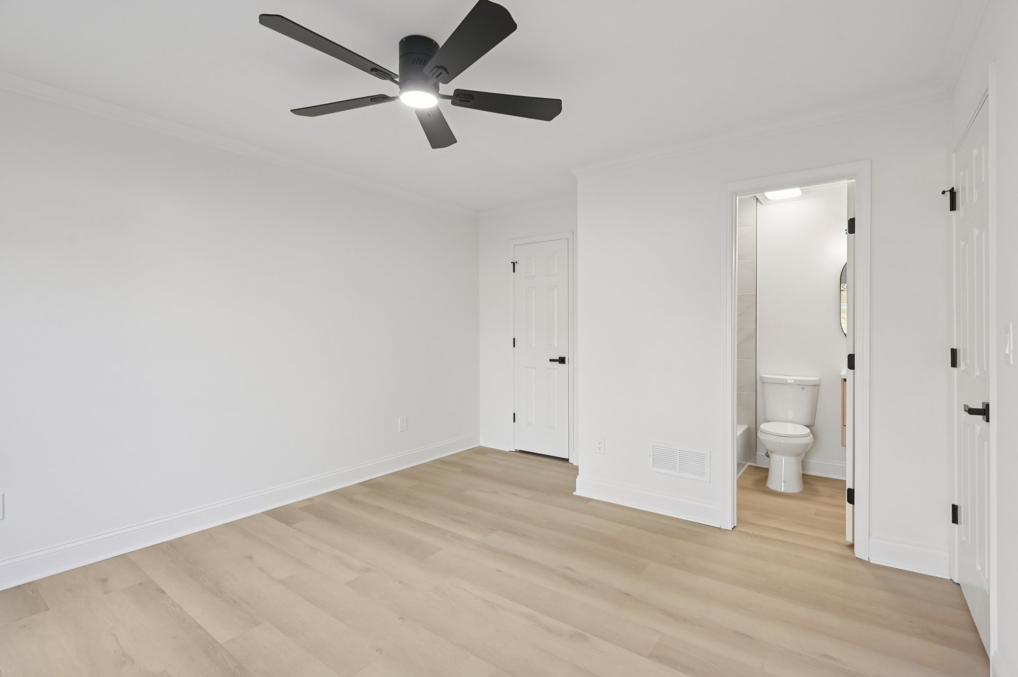 Bolero Pass-L1211-034.jpg