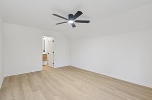 Bolero Pass-L1211-039.jpg