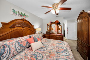 Primary Bedroom1b