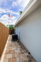Side Patio2