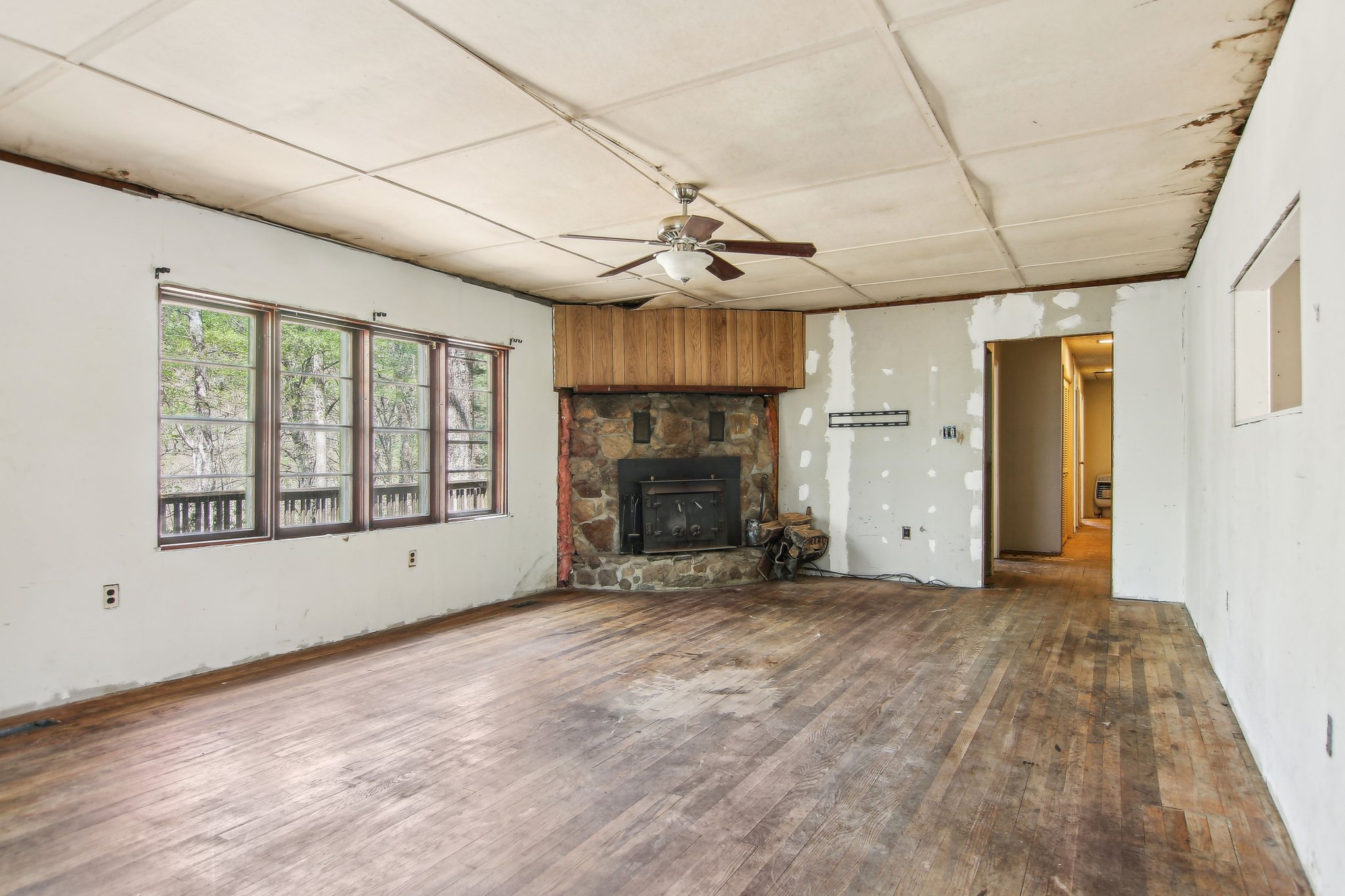 Hebron Rd-1604-008.jpg