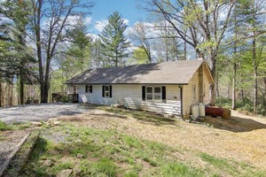 Hebron Rd-1604-004.jpg