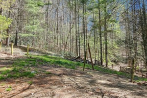 Hebron Rd-1604-051.jpg