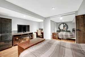  Photo 49