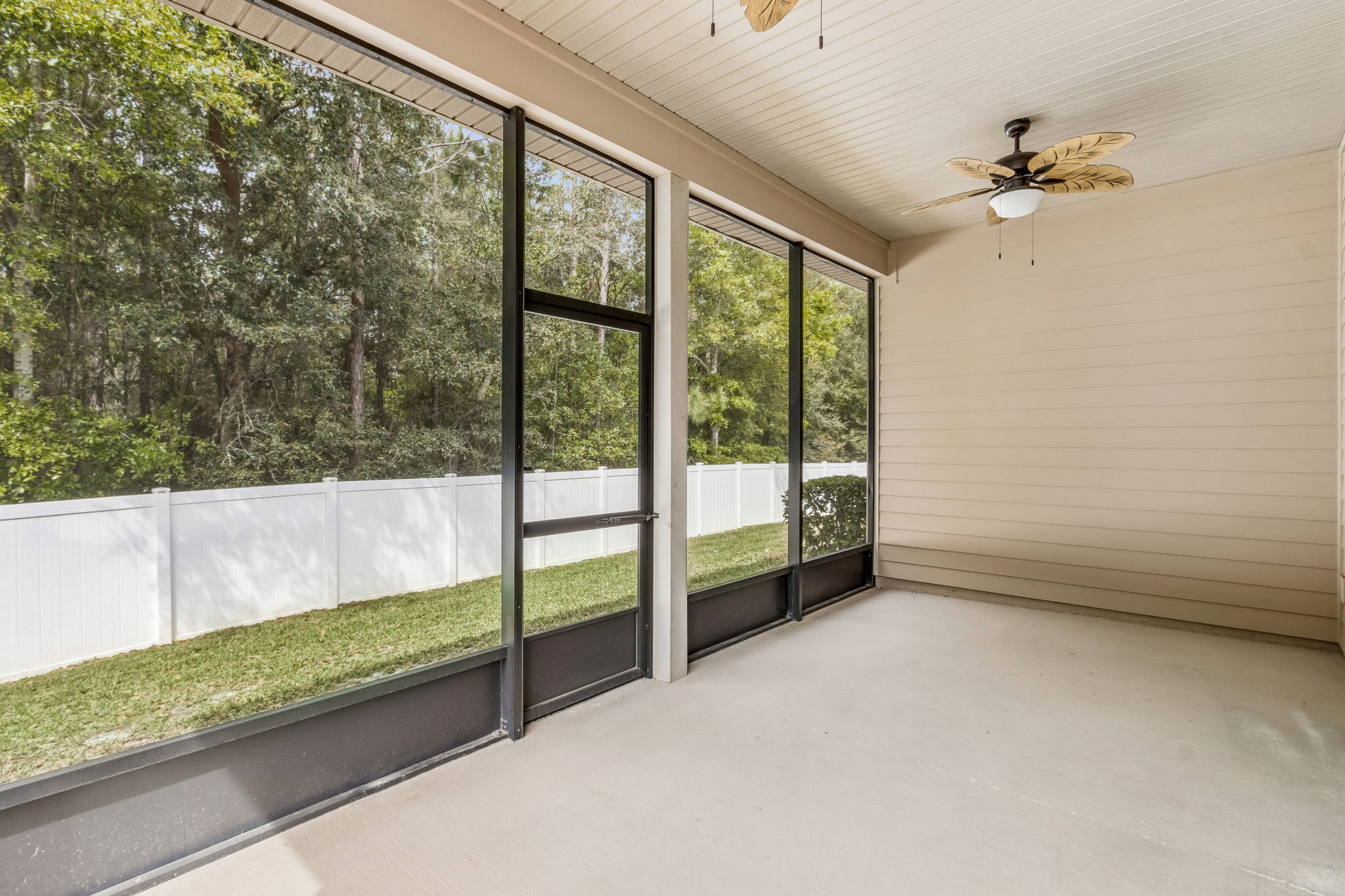 Screened-in Porch