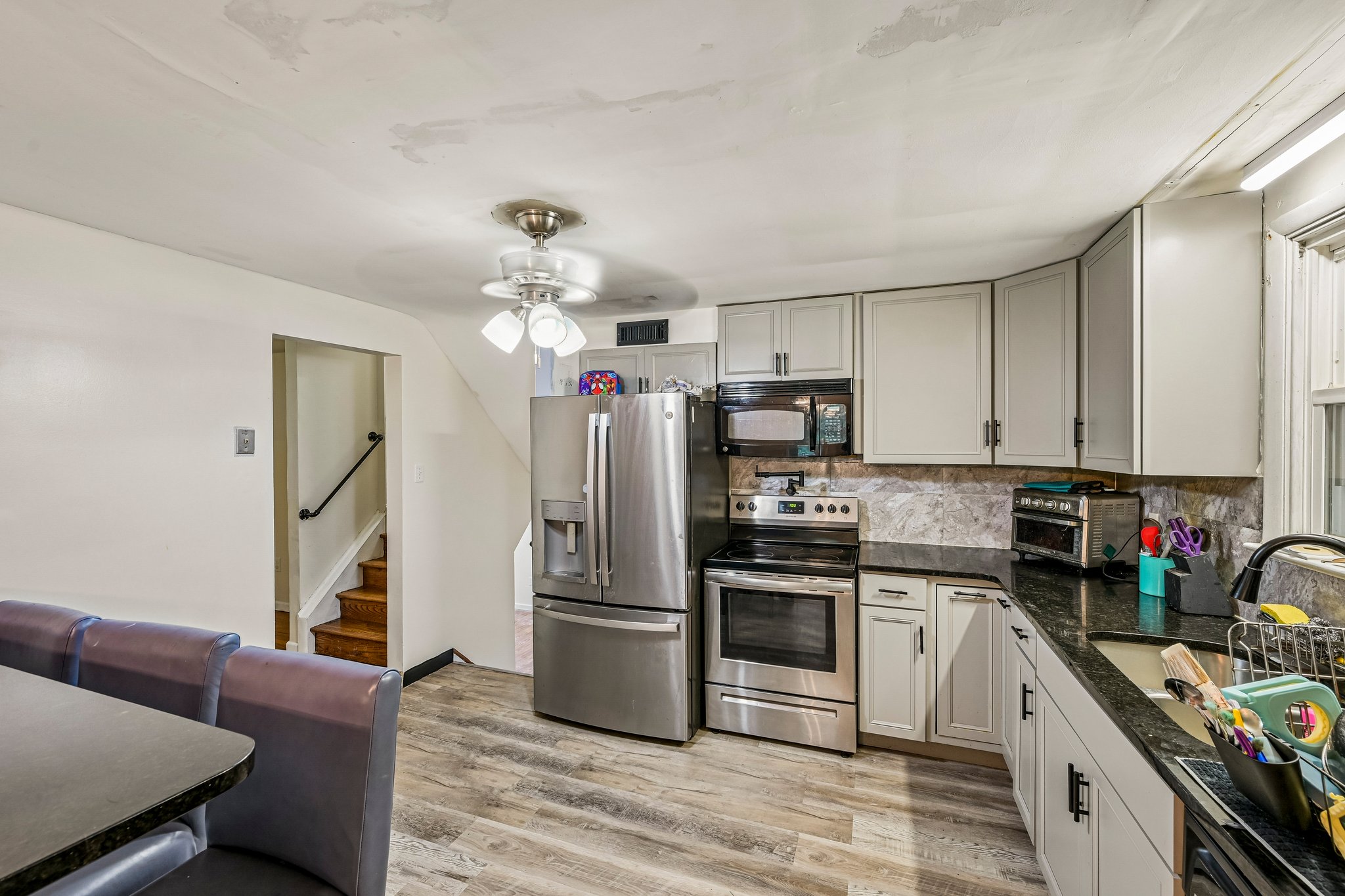 Marilyn Ave-S2409-014.jpg