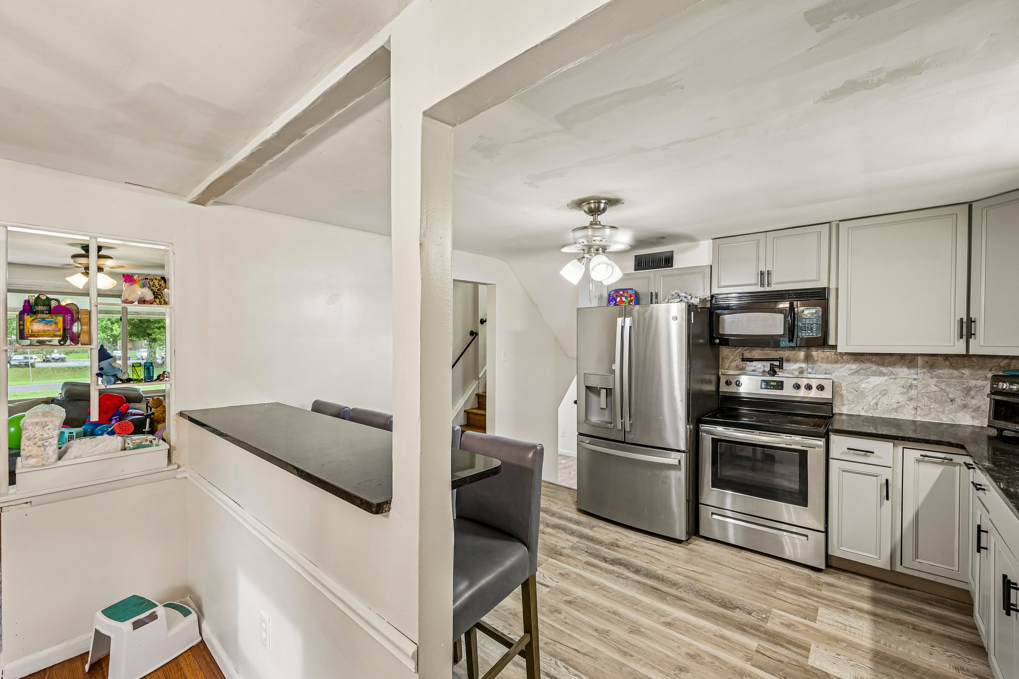 Marilyn Ave-S2409-015.jpg