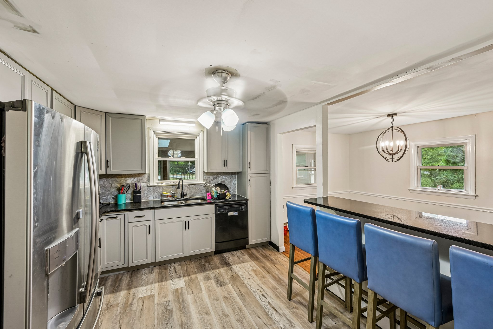 Marilyn Ave-S2409-016.jpg