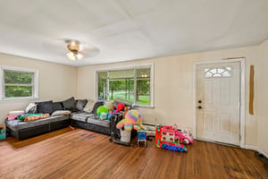 Marilyn Ave-S2409-008.jpg