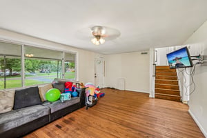 Marilyn Ave-S2409-009.jpg