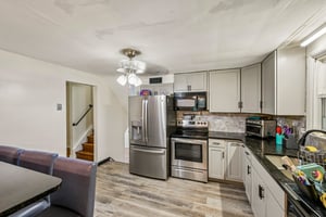 Marilyn Ave-S2409-014.jpg