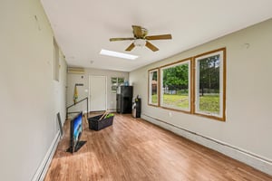 Marilyn Ave-S2409-041.jpg