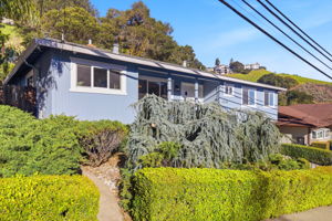 003_f8_3236 Brittan Ave