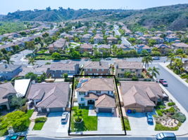  Photo 0