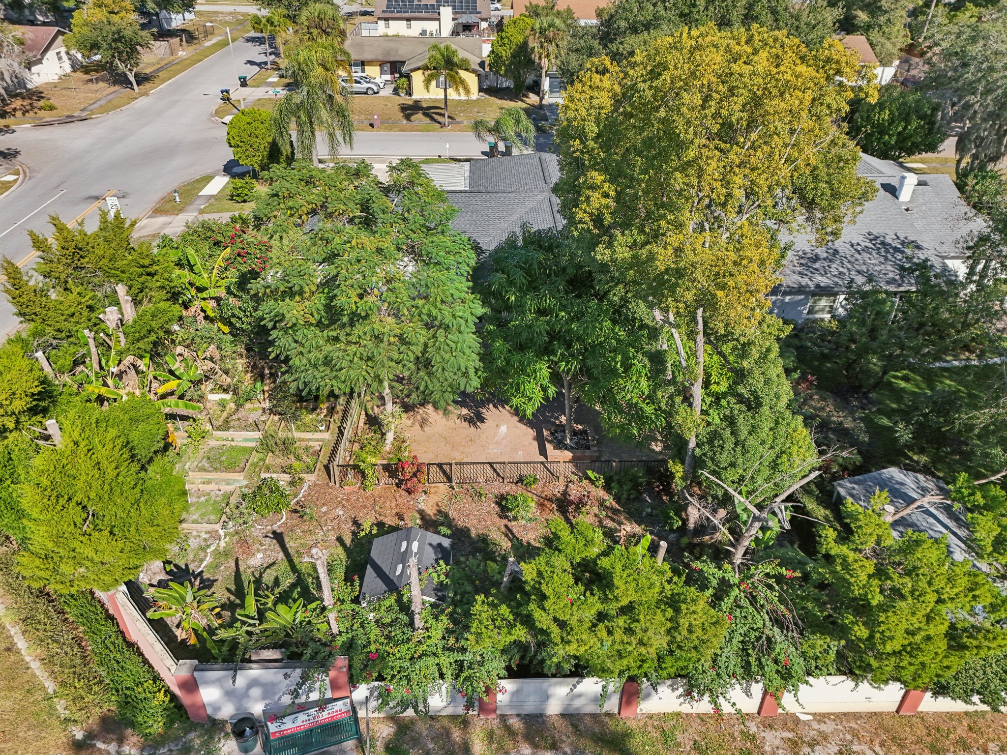 Knottypine Ave-S2911-057.jpg