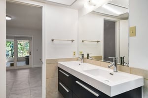 Knottypine Ave-S2911-028.jpg