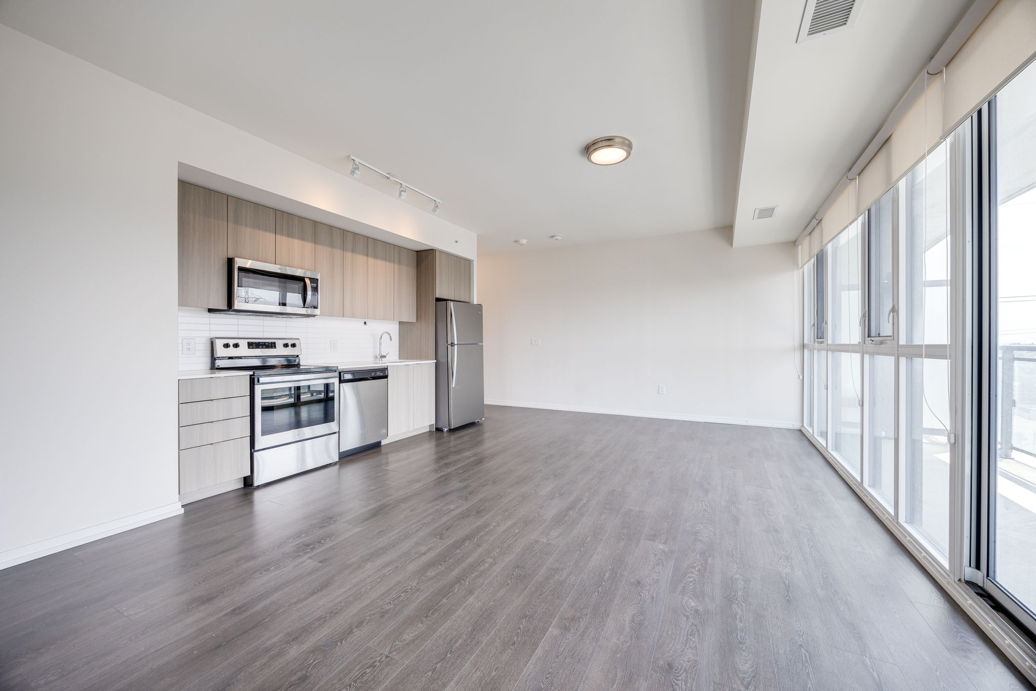 Toronto property showcase — delivered property photograph 8