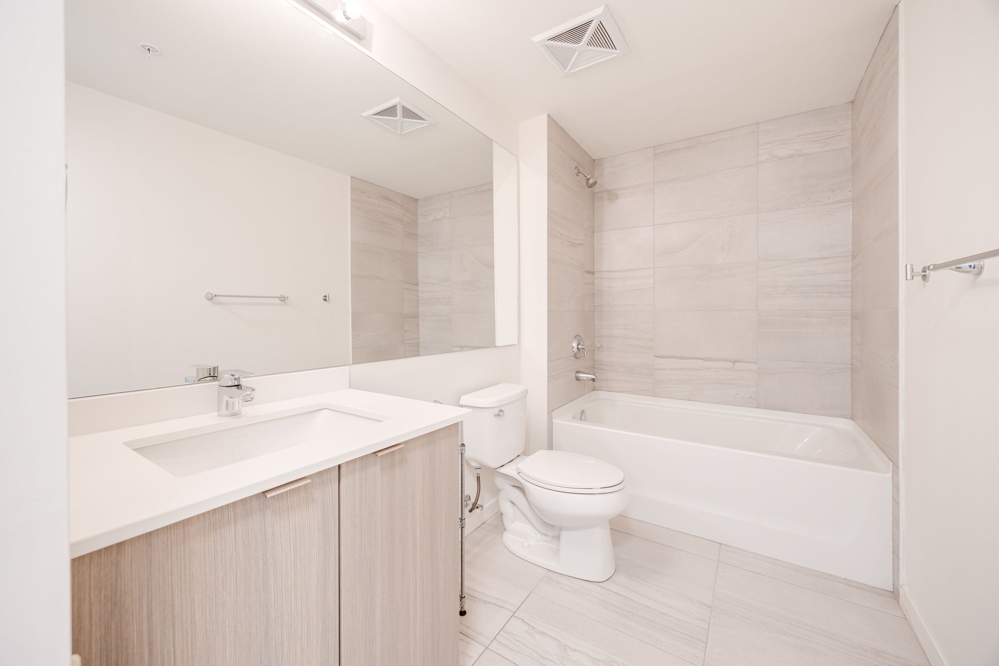 Toronto property showcase — delivered property photograph 17