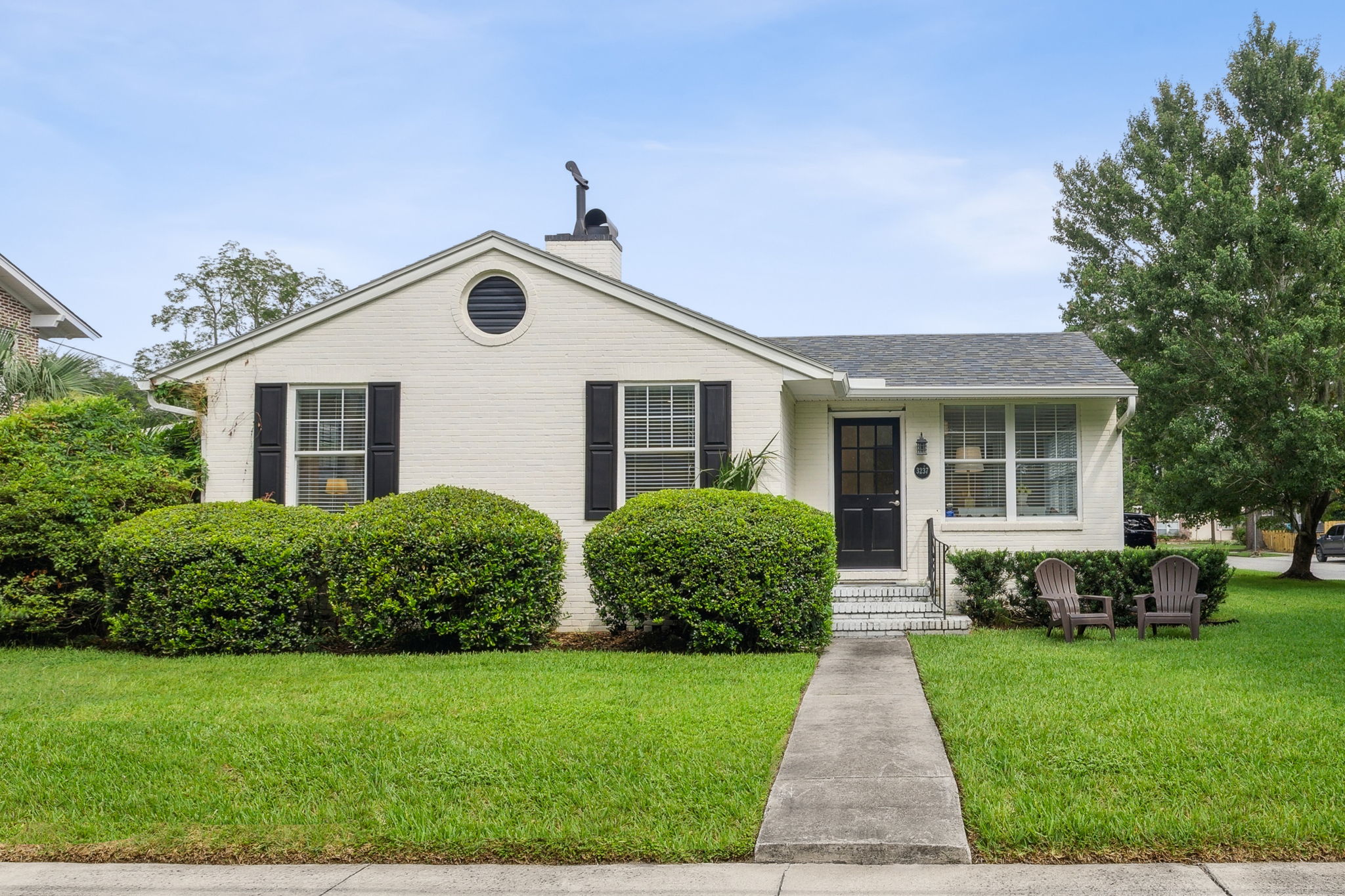 Welcome to 3237 Oak St
