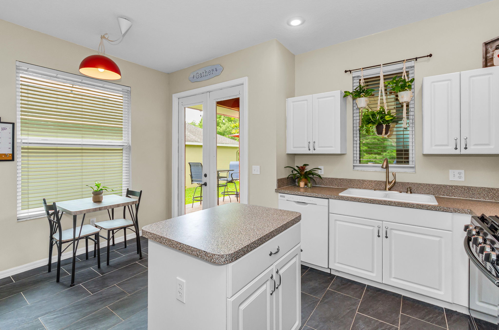 Kitchen11