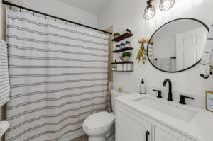Bathroom2