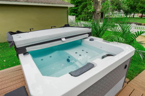 Deck6 Hot Tub