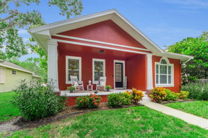 Front Exterior13
