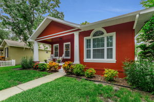 Front Exterior14