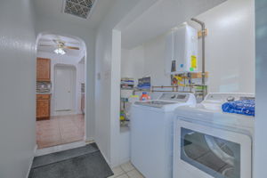  Photo 31