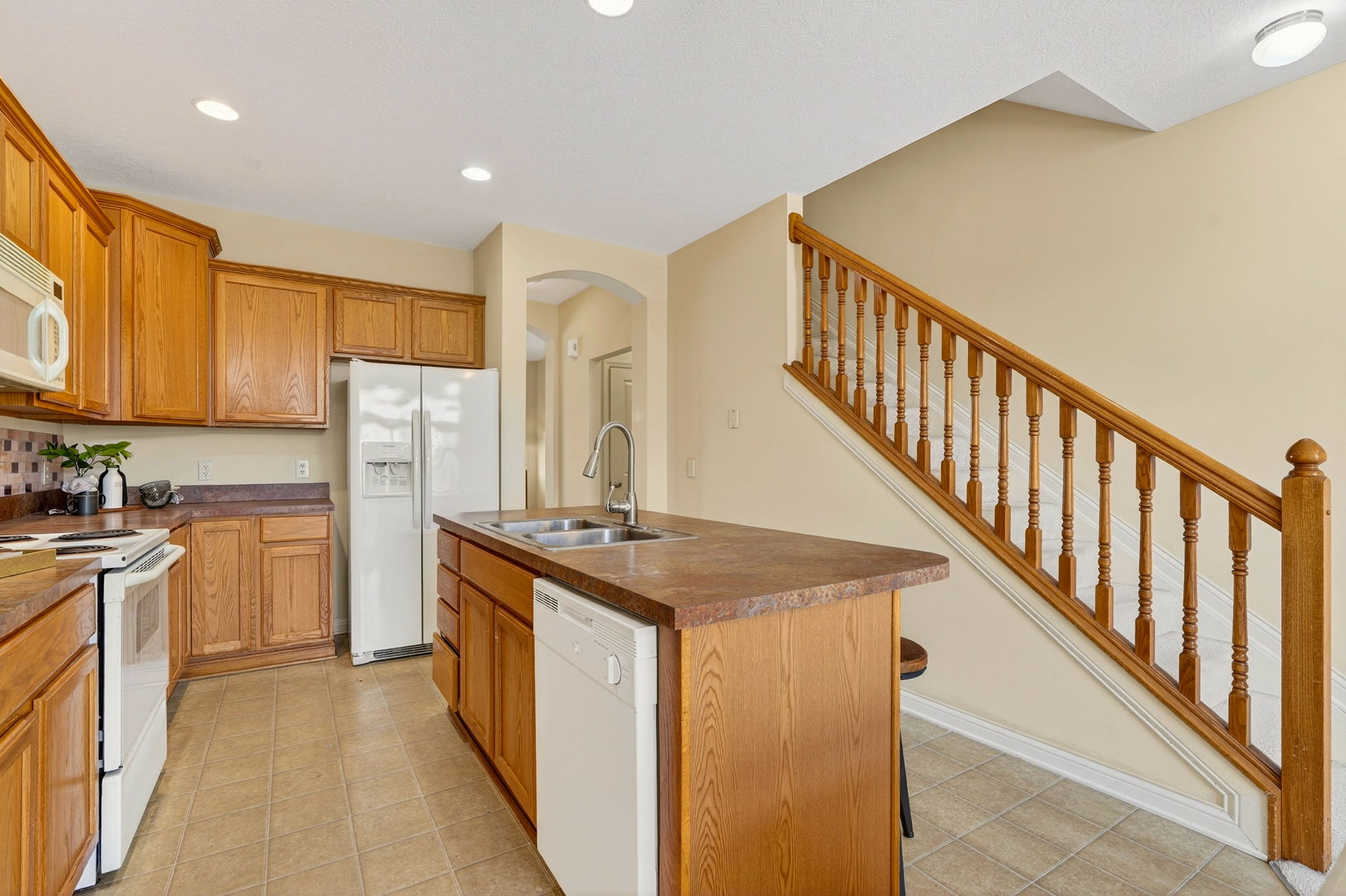 324 Benedetti Ave 12