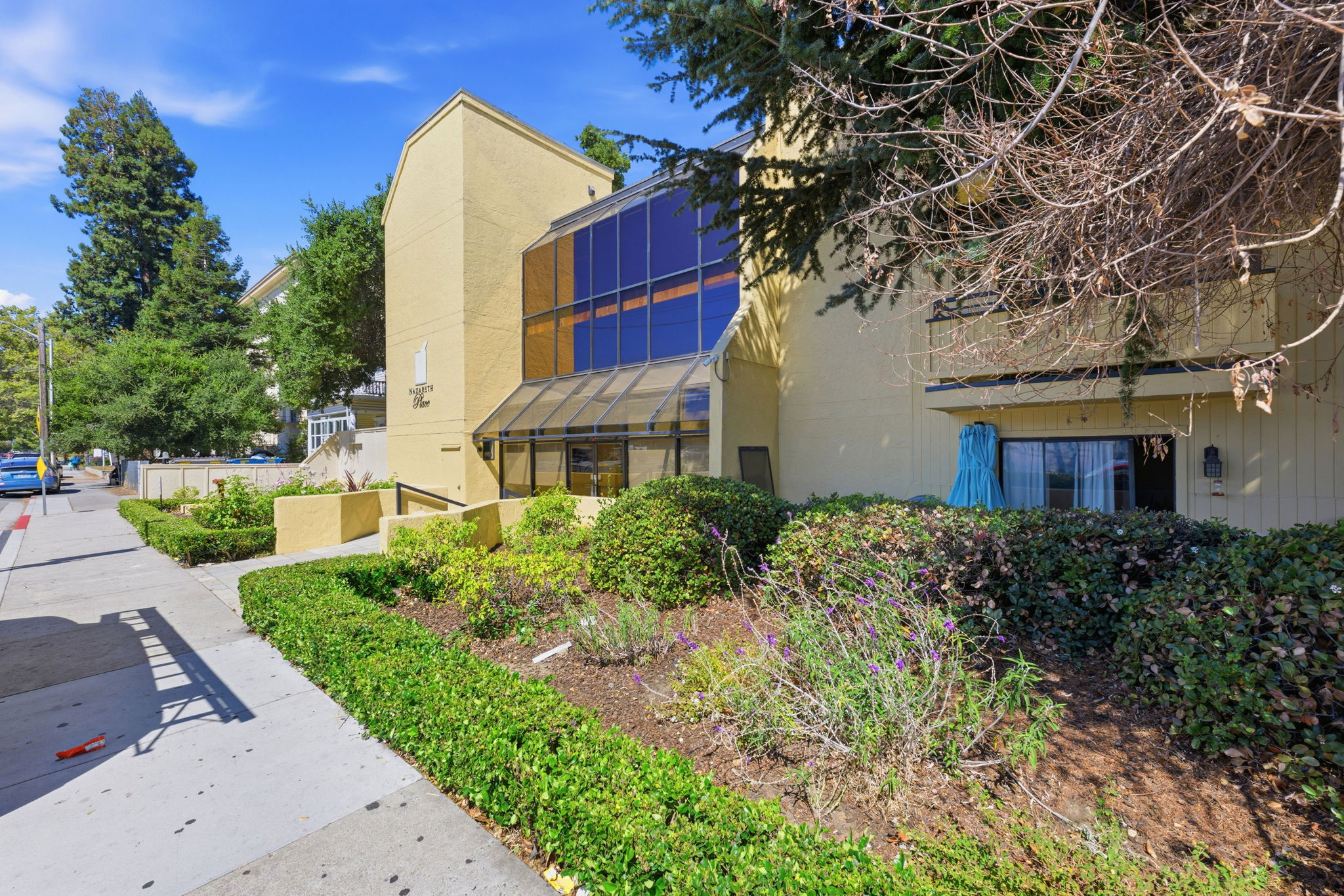 002_F8_324 Catalpa St 120