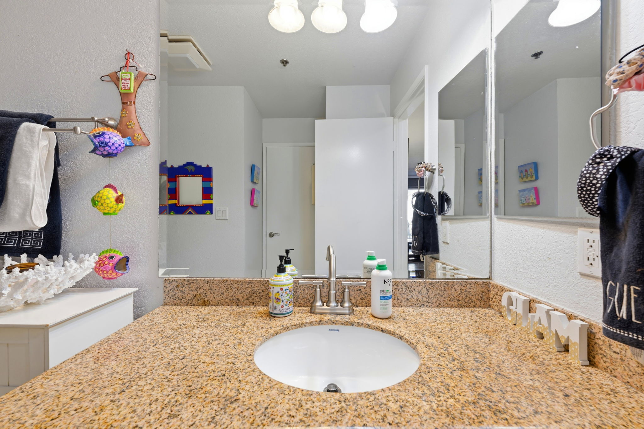 018_F8_324 Catalpa St 120